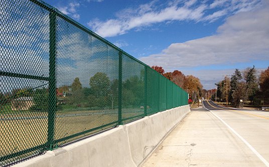 Why Choose a Chain Link Fence?