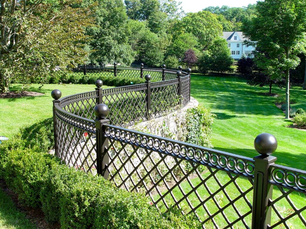 Unique Fence Designs for Your Yard